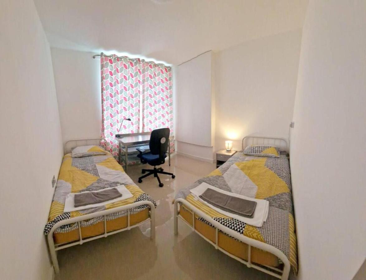 Modern 3-Bed House In Surrey Quays Villa Лондон Екстериор снимка